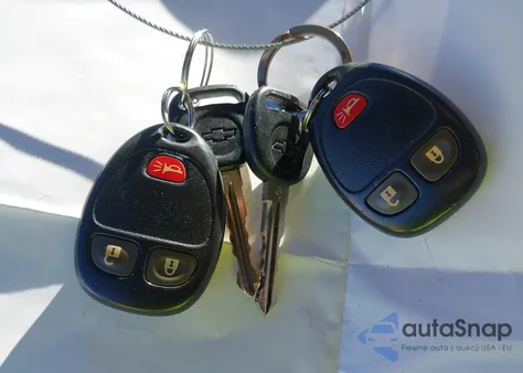 2011 Chevrolet Silverado 1500 Ls z USA, uszkodzony, nr VIN 1GCRCREA0BZ425852